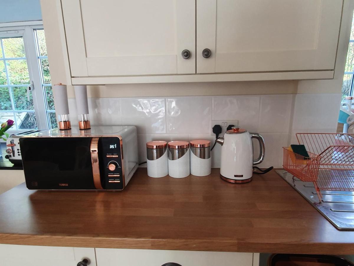 No 4 Trelawney Apartment - Onsite Bar - Restaurant - Horse Riding Menheniot Exterior foto
