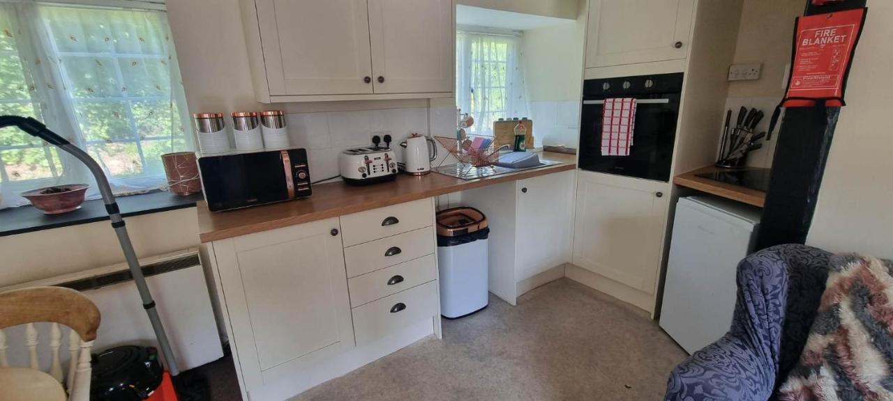 No 4 Trelawney Apartment - Onsite Bar - Restaurant - Horse Riding Menheniot Exterior foto